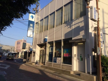 横浜銀行松田支店 徒歩9分。 680m