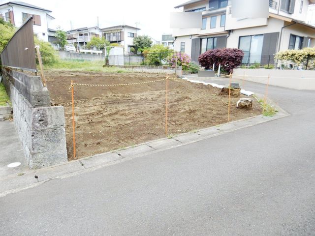 nynʐ^ nyn