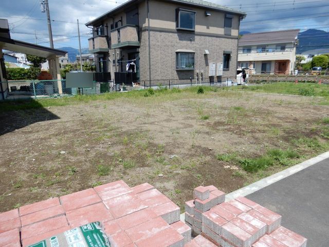 nynʐ^ nyn