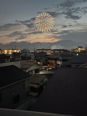 ̑ ]