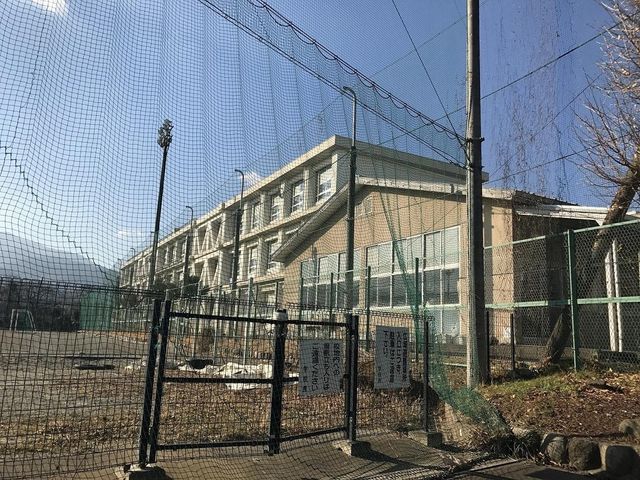 ���ӊ� �쑫���s�����{���w�Z �k��18���B 1370m