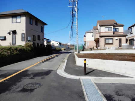 ���n�y�n�ʐ^ �O�ʓ��H���y�n���n