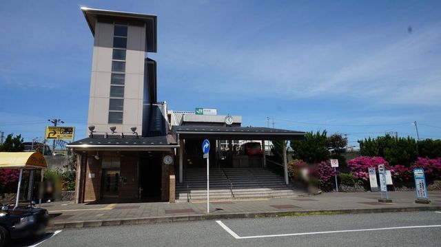 ���ӊ� ���{�w(JR ���C���{��) �k��14���B 1080m