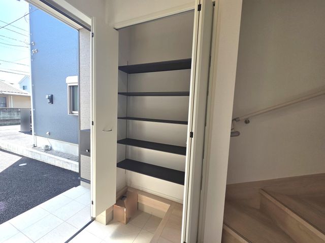 ���� ����