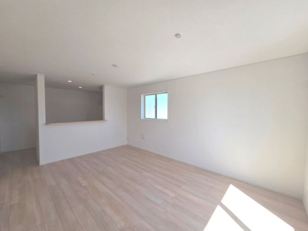 ���r���O ���r���O