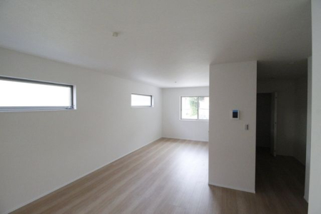 ���ʑ�E���ʏ� ���r���O