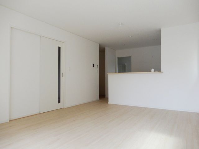 ���r���O ���r���O