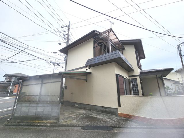  �O��